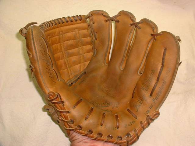 Billy Williams Rawlings XFG7 with Autograph Front